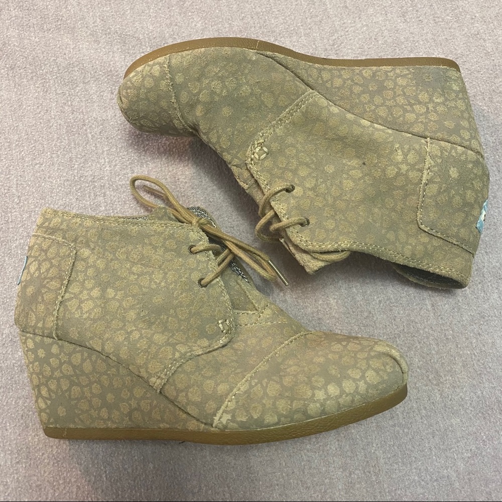 Toms Size 7 Booties